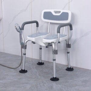 為行動不便者設計的浴室坐椅，採用鋁合金框架與軟墊坐面：圖片 2