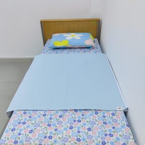 Adult care nappy pads | interlocking waterproof mattress protector | elderly bedridden care leak-proof pad - Image 1